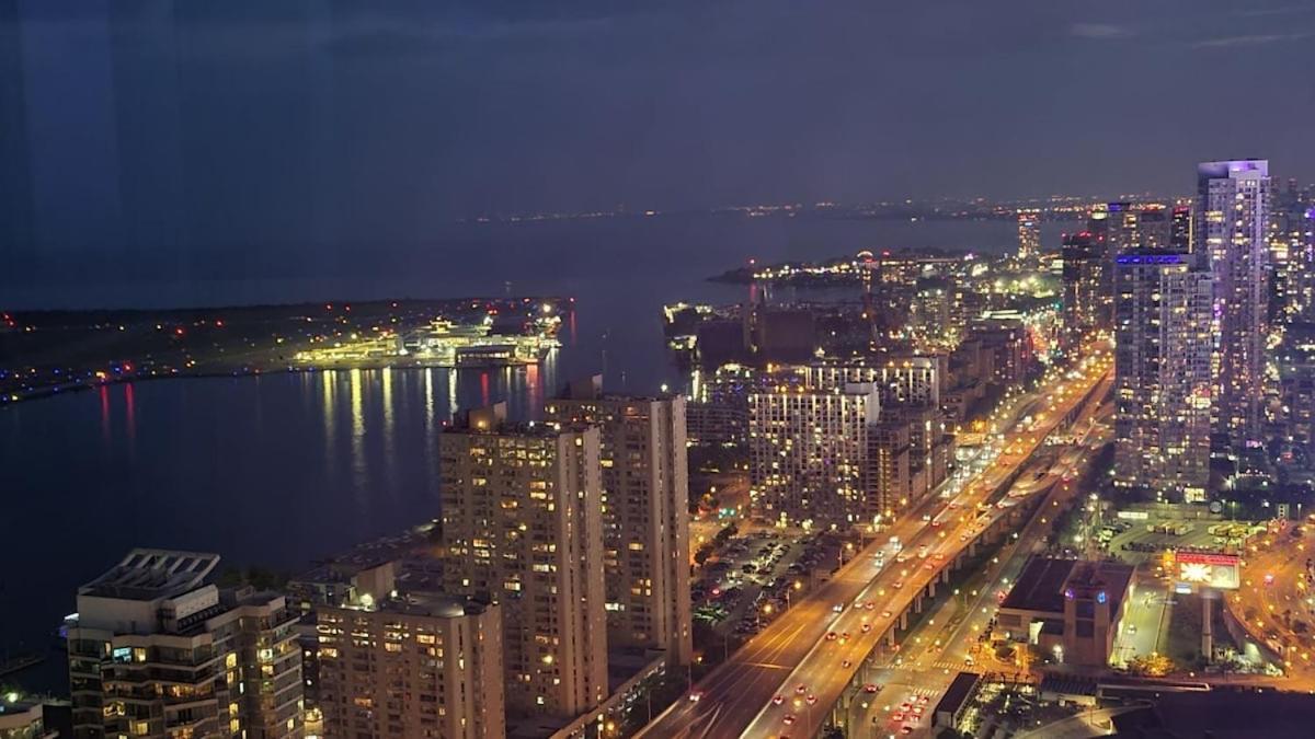 Magnificient View Next Cn Tower/Rogers/Union/Mtcc Appartement Toronto Buitenkant foto